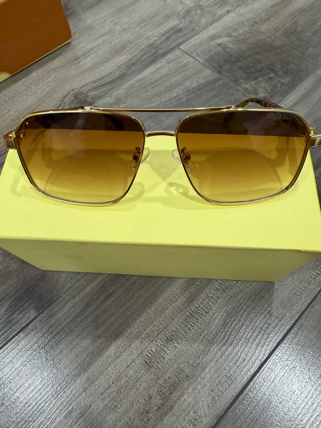 Sunglasses - photo 4