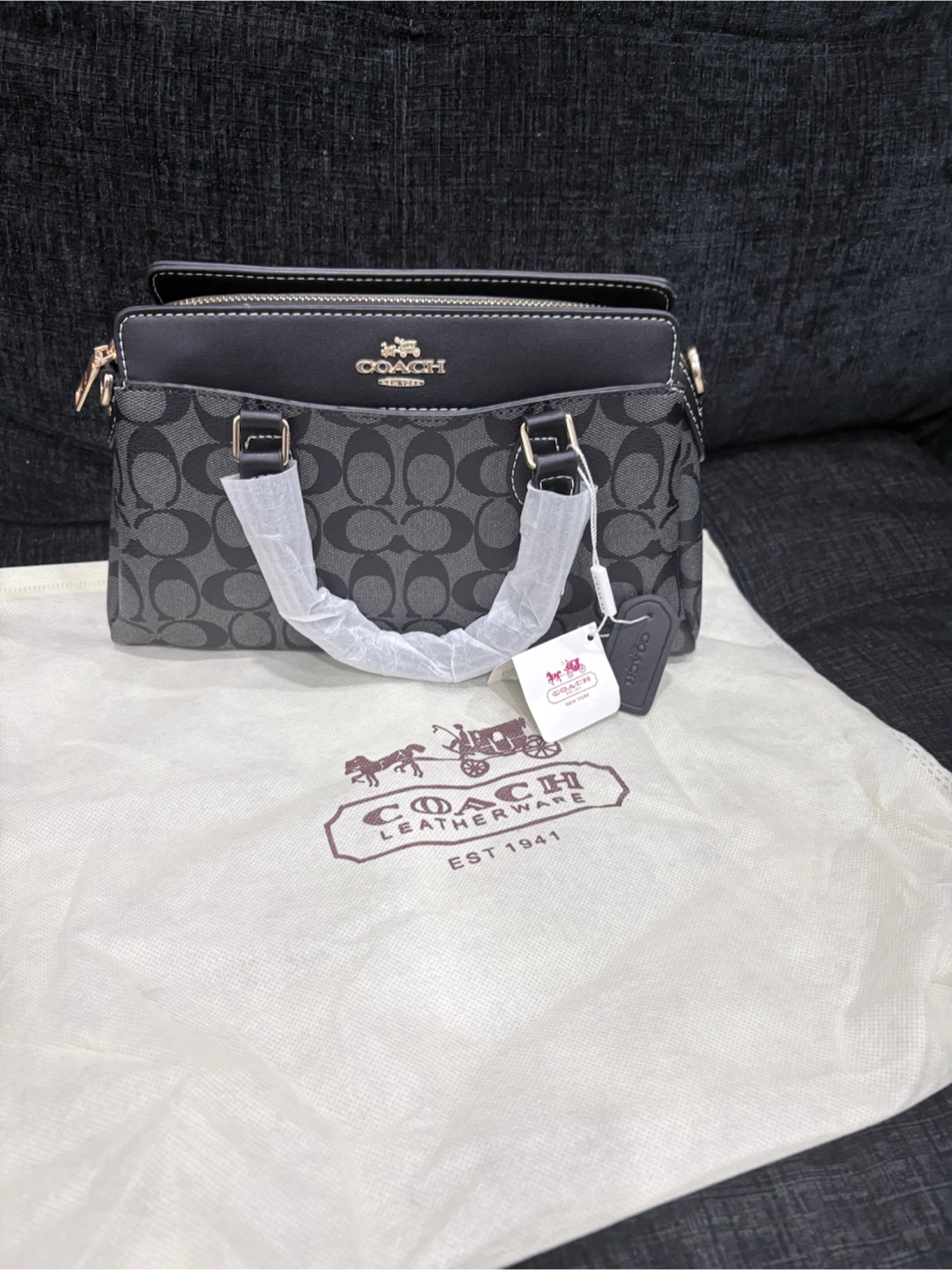 Coach Bags - Four distinct styles and colors. - photo 4