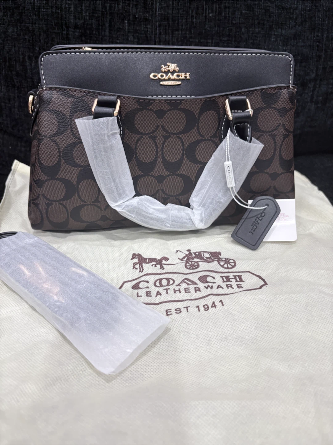 Coach Bags - Four distinct styles and colors. - photo 5