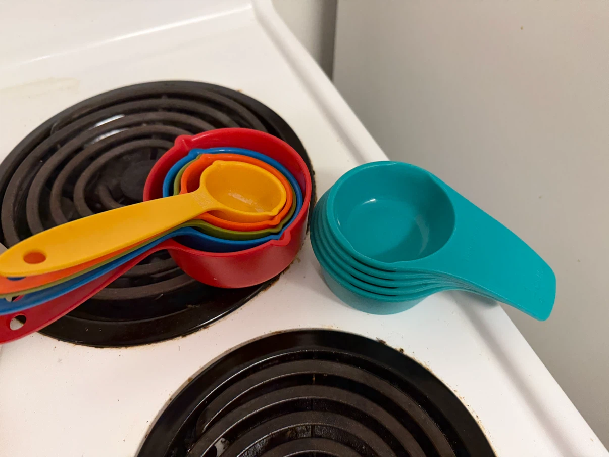 Measuring cups