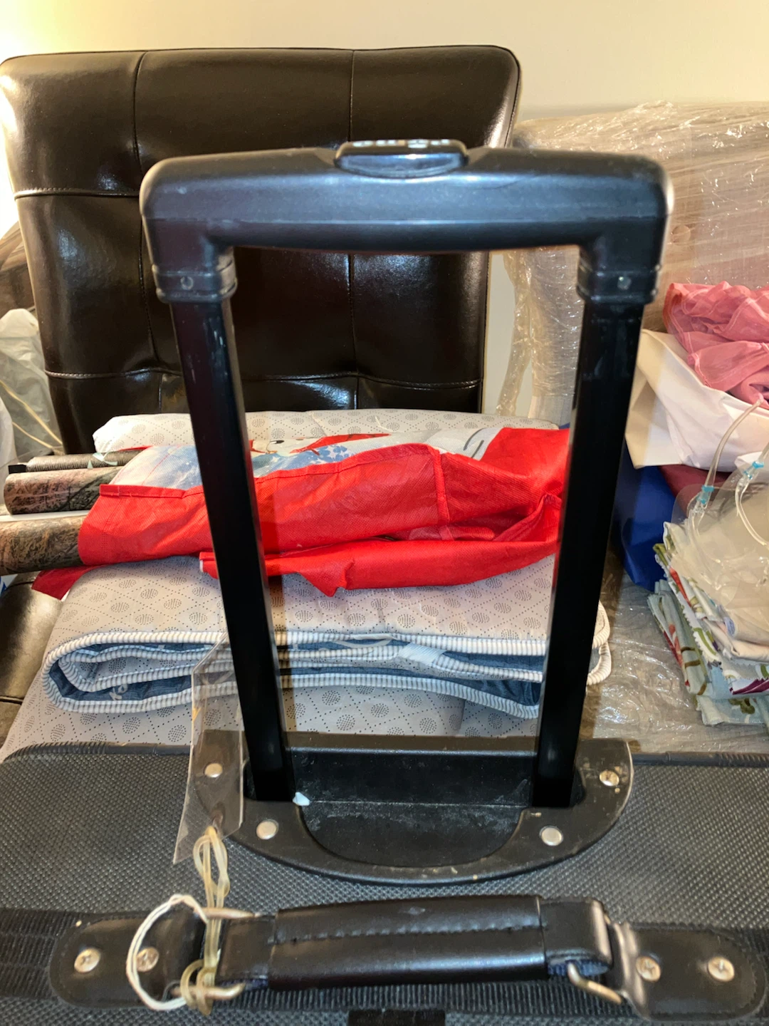 Rome Executive Rolling Suitcase-27”x18”x9” - photo 3