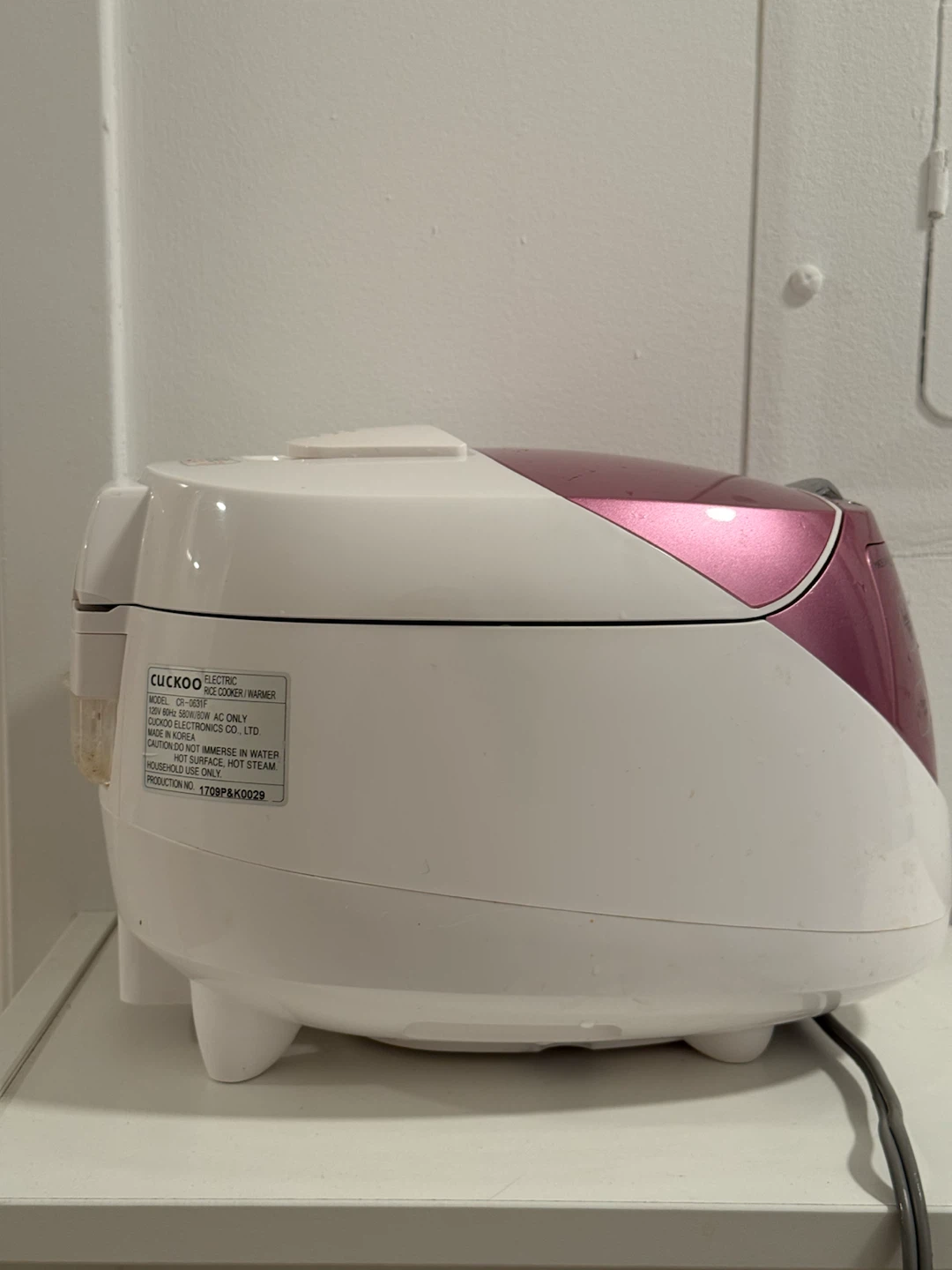 Cuckoo CR-0631F Electric Rice Cooker - White/Pink - photo 4