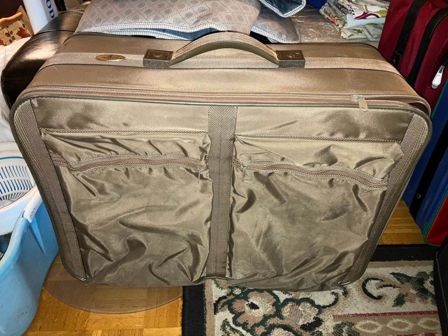 Atlantic Suitcase-25”x19”x9”