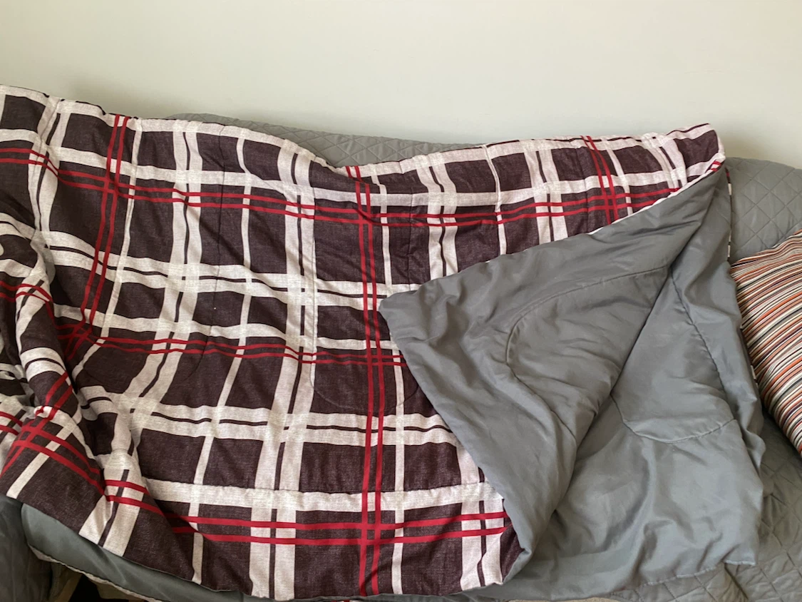 Comforter with Plaid Pattern
