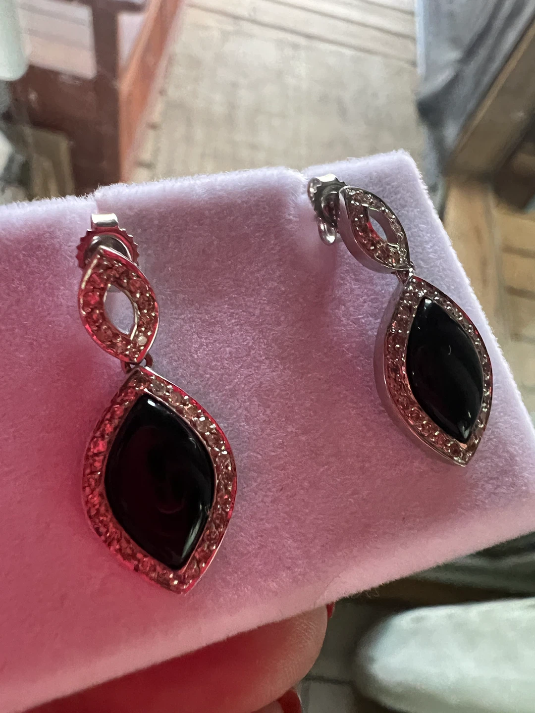 10 k drop earrings with black onyx  and clear crystals