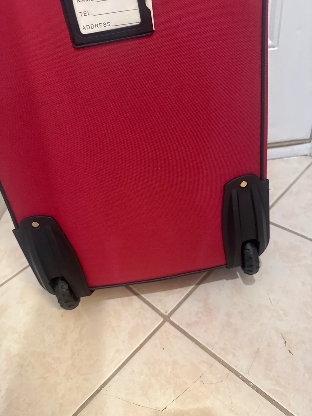Red Express Spinner Luggage - photo 4