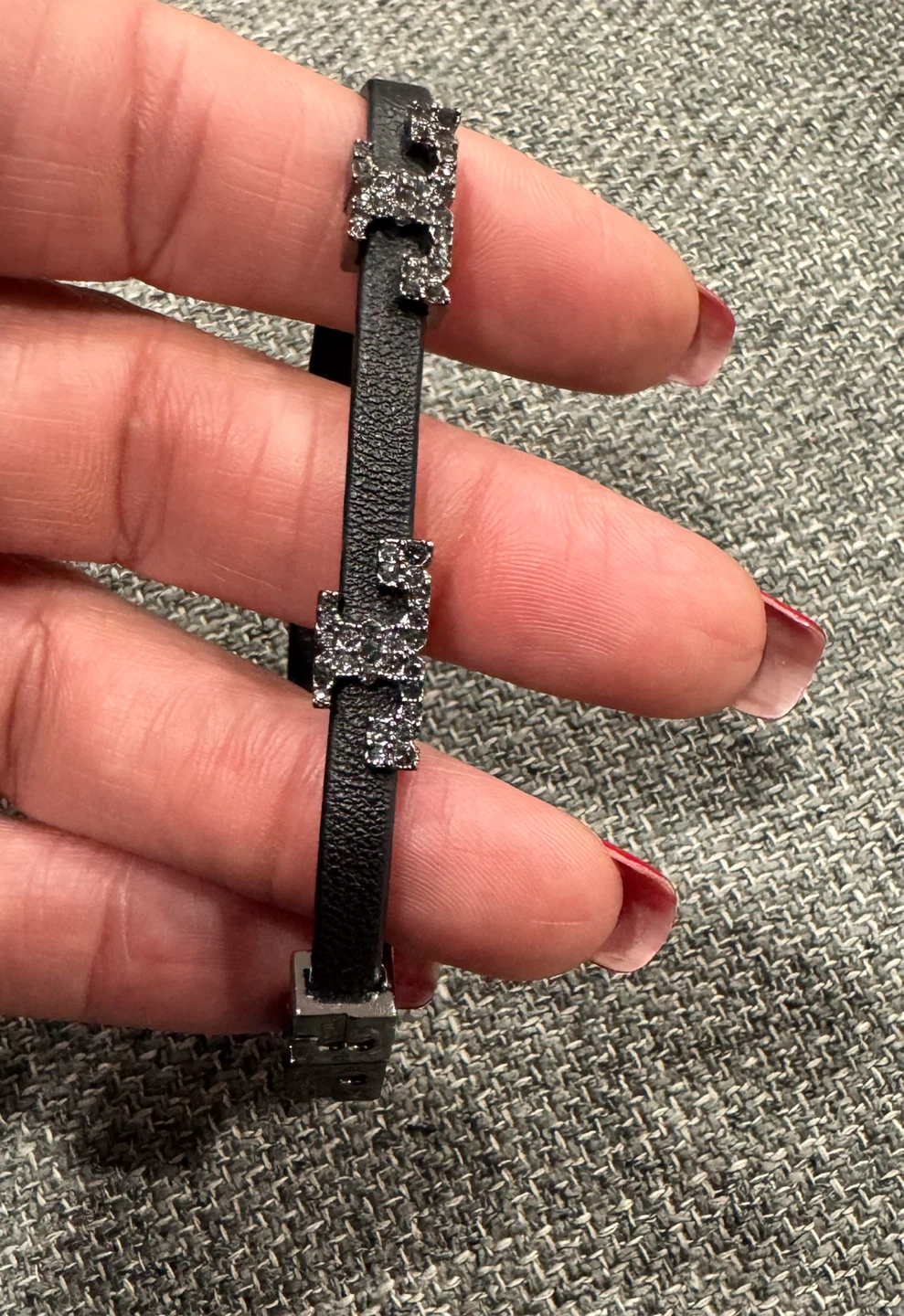 Tory Burch Embellished Crystal Serif-T Bracelet - photo 3