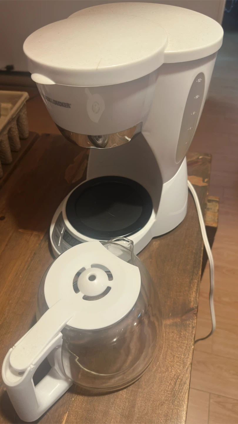 Black & Decker Coffee Maker - photo 2