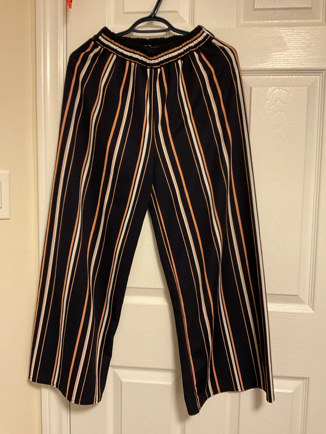 Bundle of Women's Jeans and Pants - photo 3
