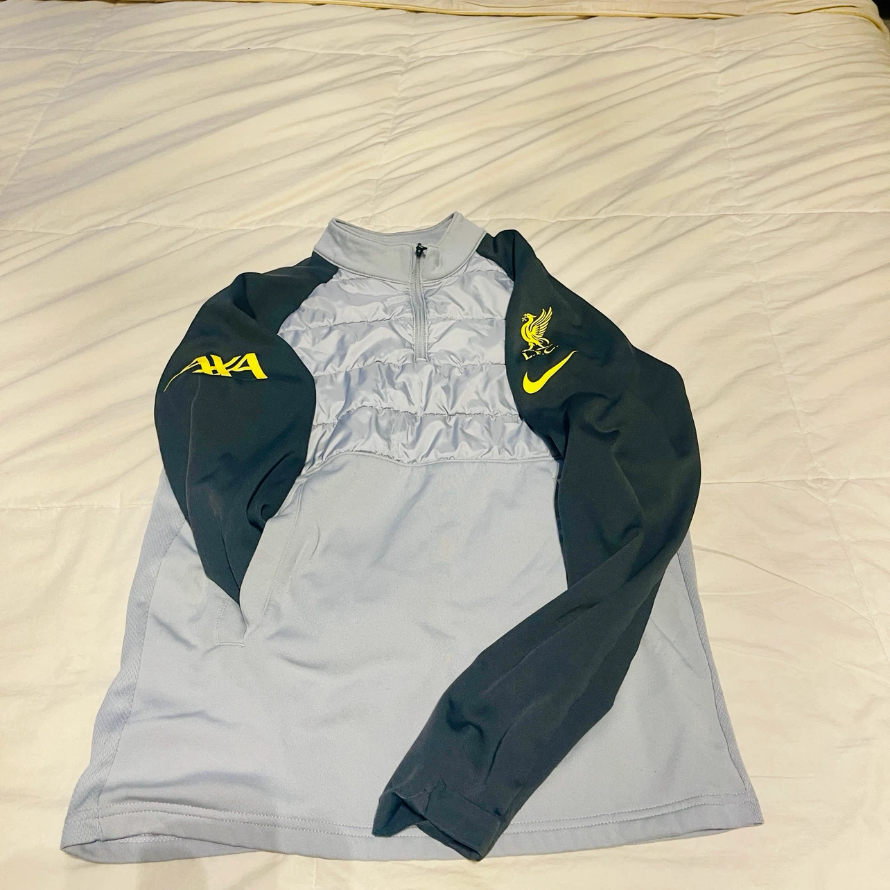 Boys Liverpool FC Track Jacket & Hoodies Bundle - photo 4