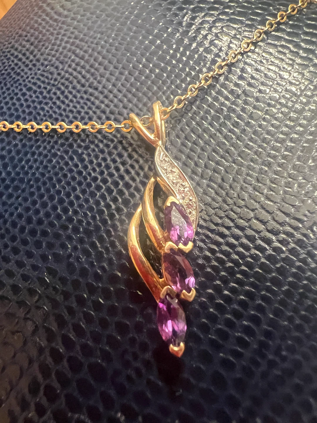 14 k Gold Necklace with Amethyst and Diamonds