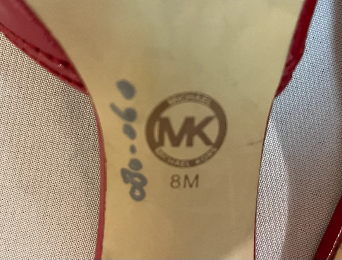 Michael Kors Red Patent Leather Mules - Size 8M - photo 3