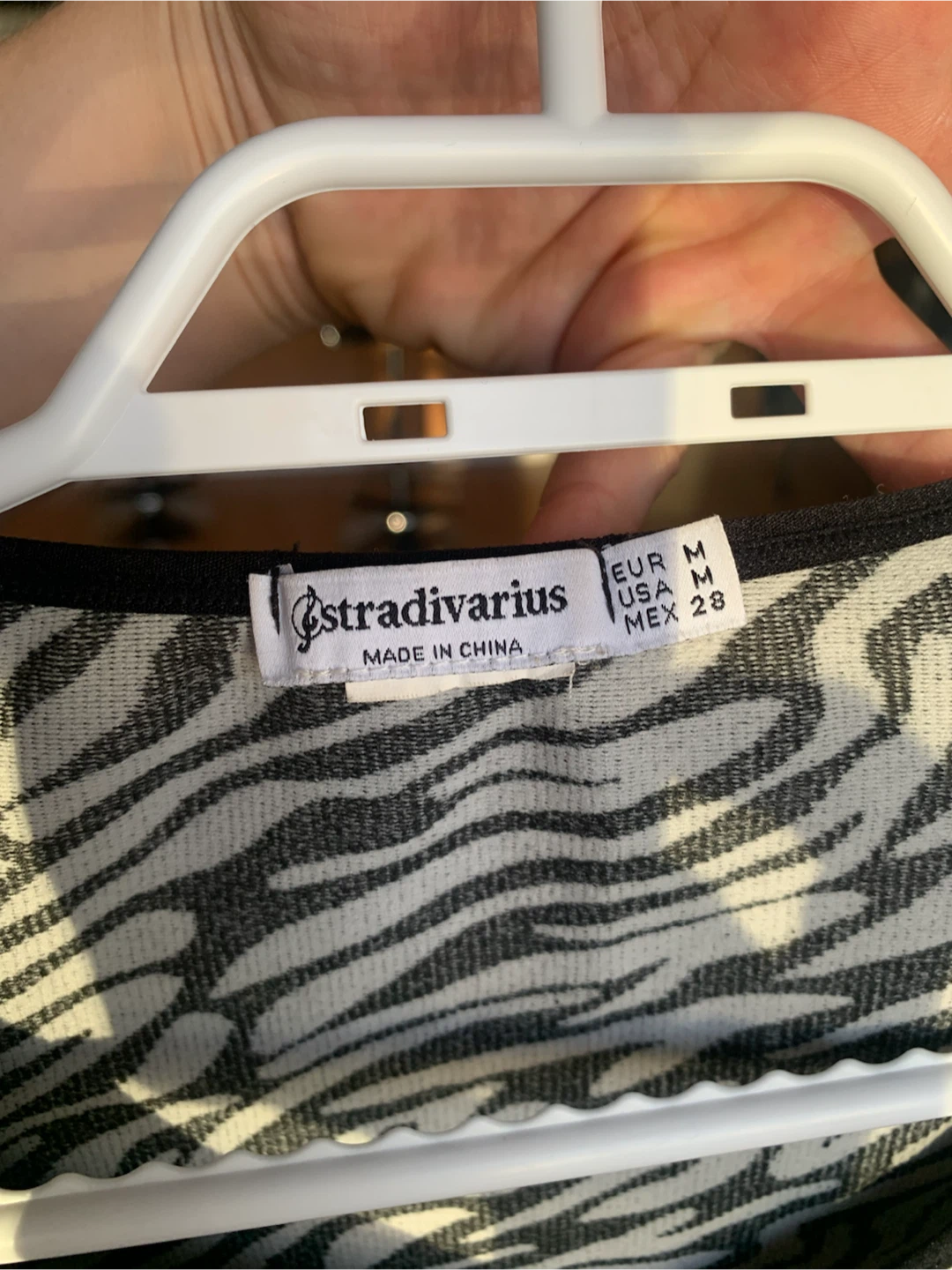 Stradivarius Zebra Print Long Sleeve crop Top - photo 3