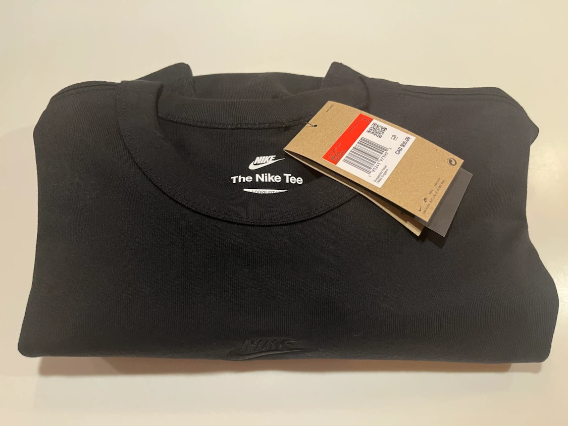 NIKE loose fit tee