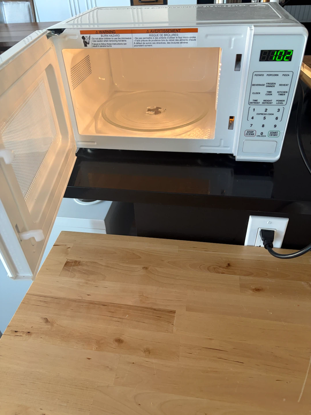 Microwave oven - photo 2