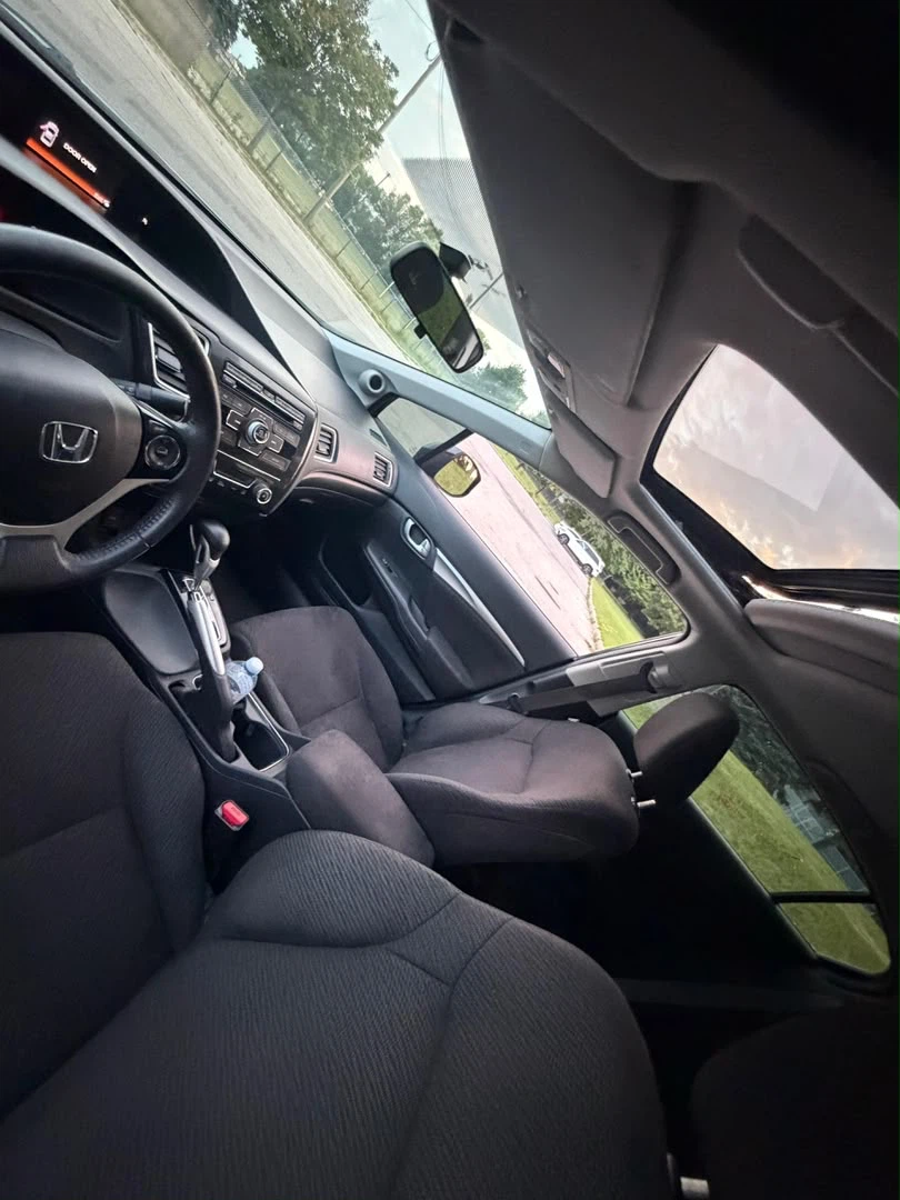 Honda Civic Sedan - photo 4