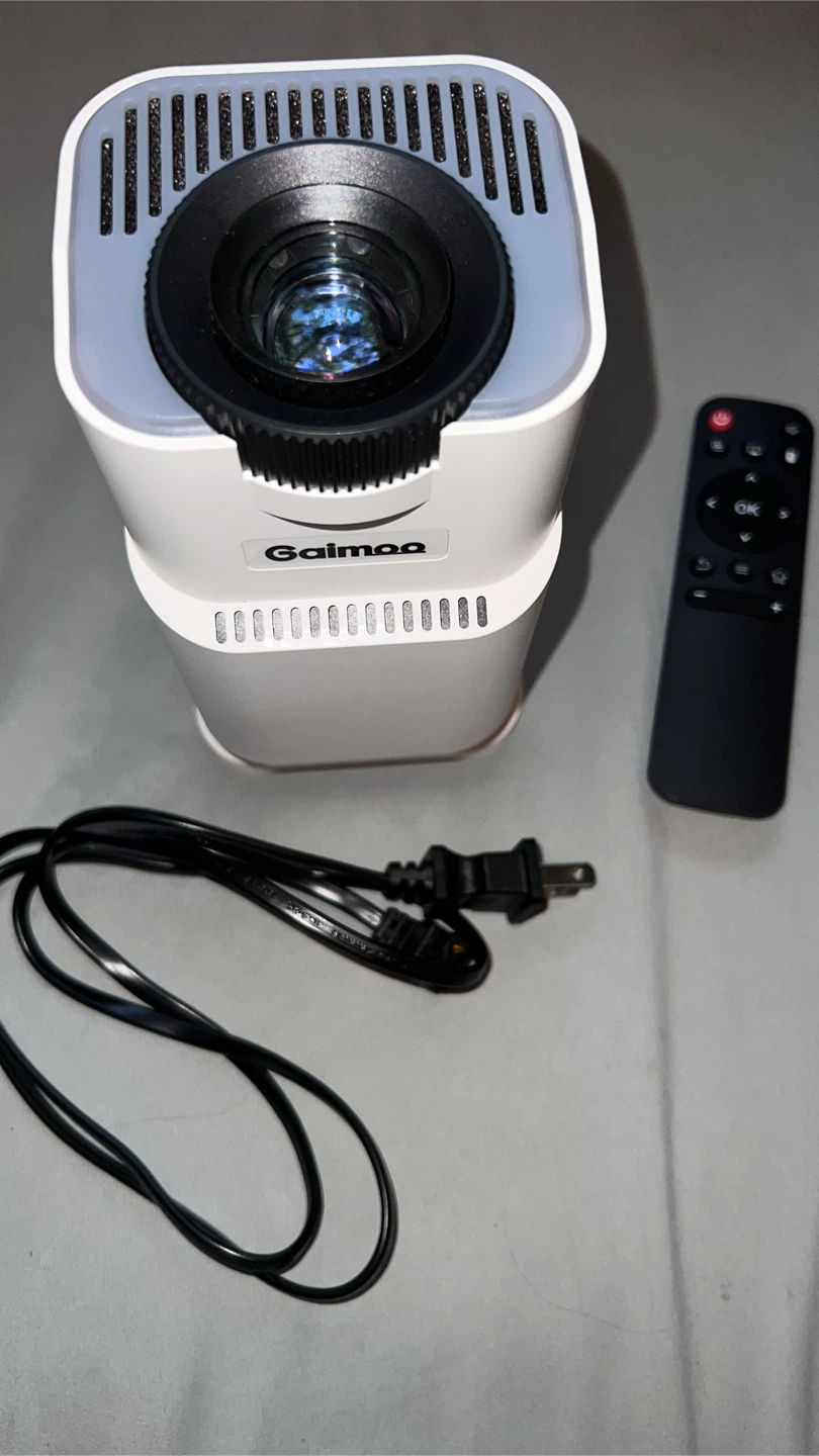 Gaimao Portable LCD Projector with Remote - photo 2