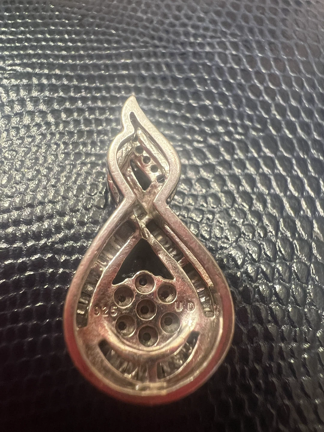 925 Sterling Silver Diamond Pendant - photo 3