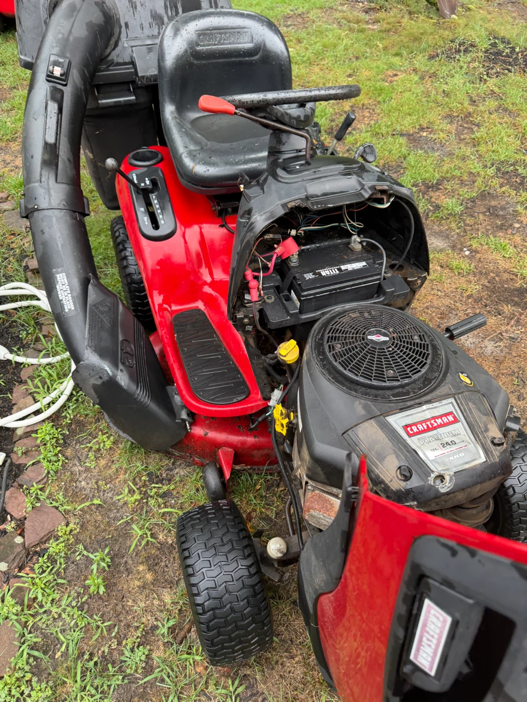 24 hp twin cyl mower - photo 2