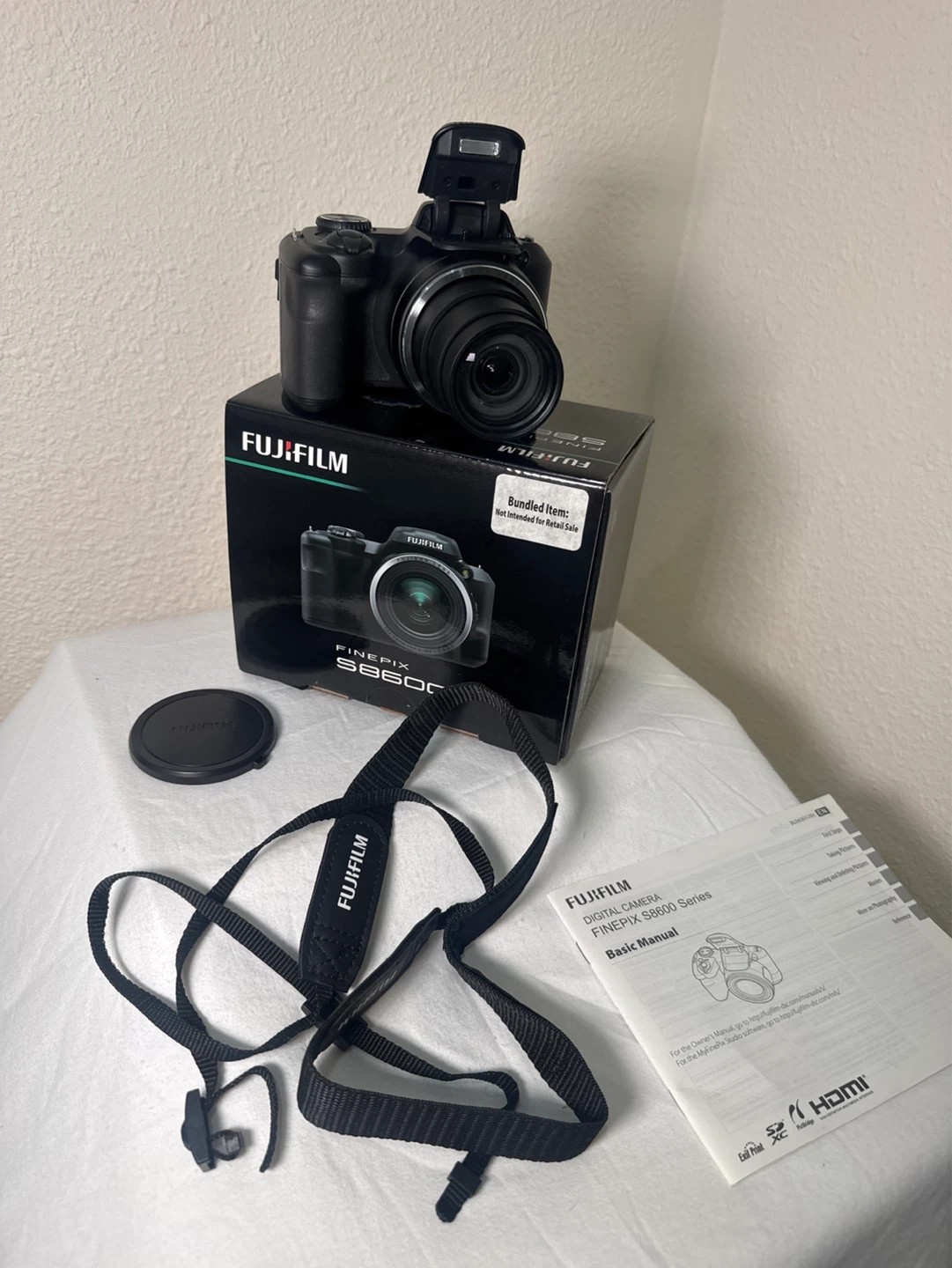 Fujifilm FinePix S8600 Digital Camera with Box and Manual - photo 2