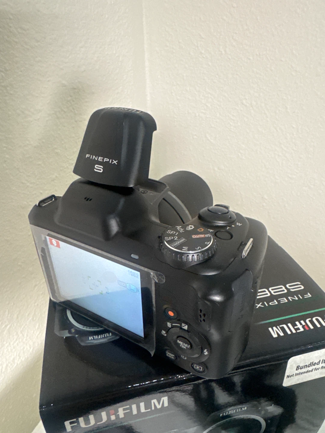 Fujifilm FinePix S8600 Digital Camera with Box and Manual - photo 4