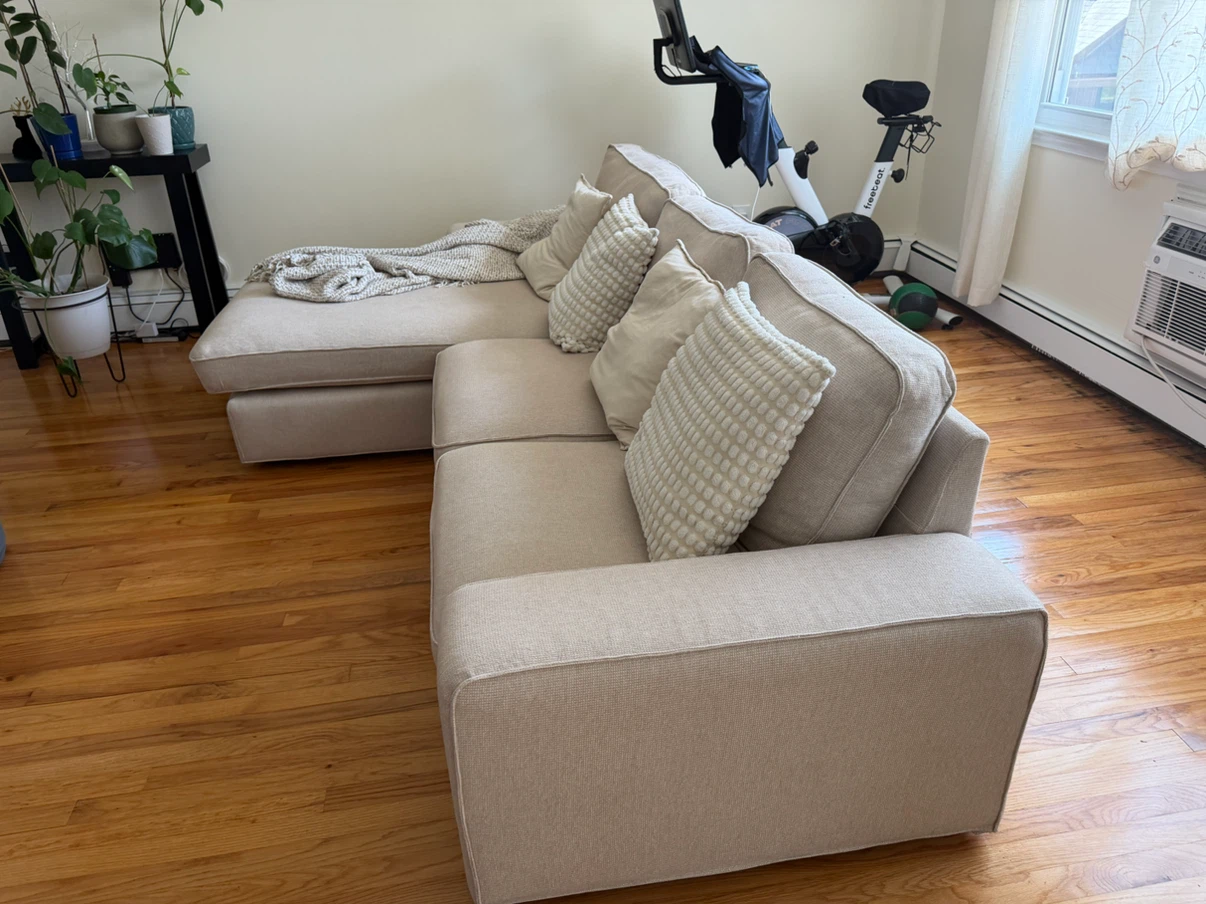 KIVIK Sofa with chaise, Tresund light beige - photo 5