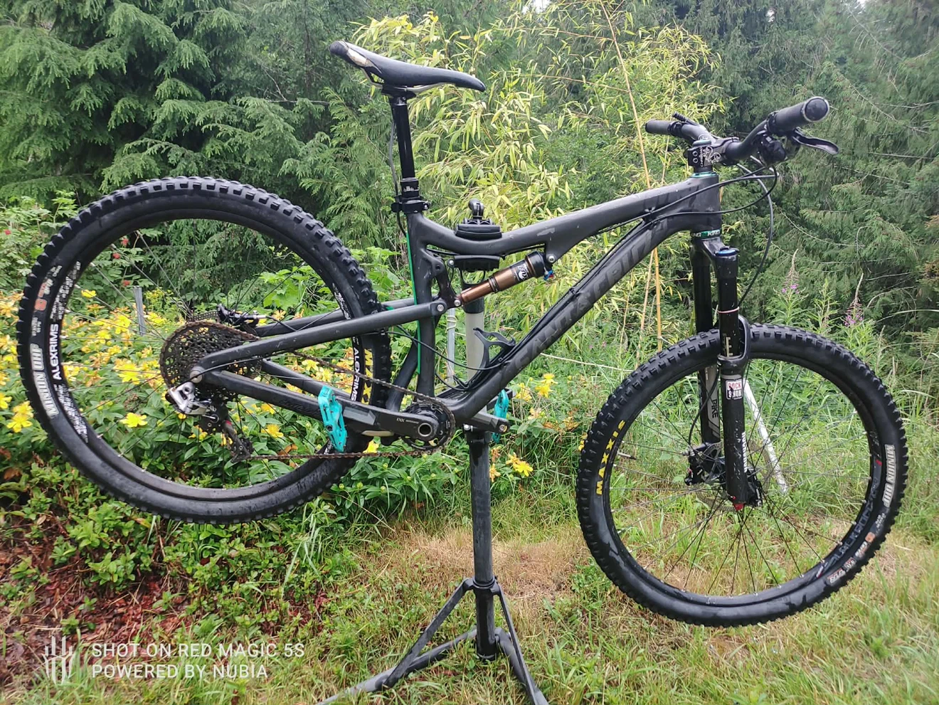 Santa Cruz Nomad Mountain Bike - photo 3
