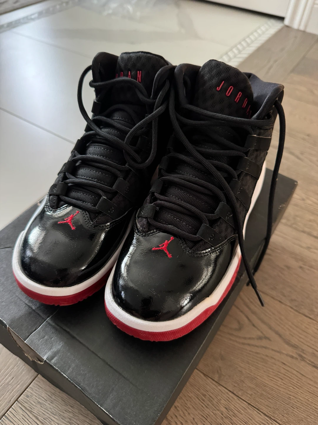 Jordan Max Aura Size 4y