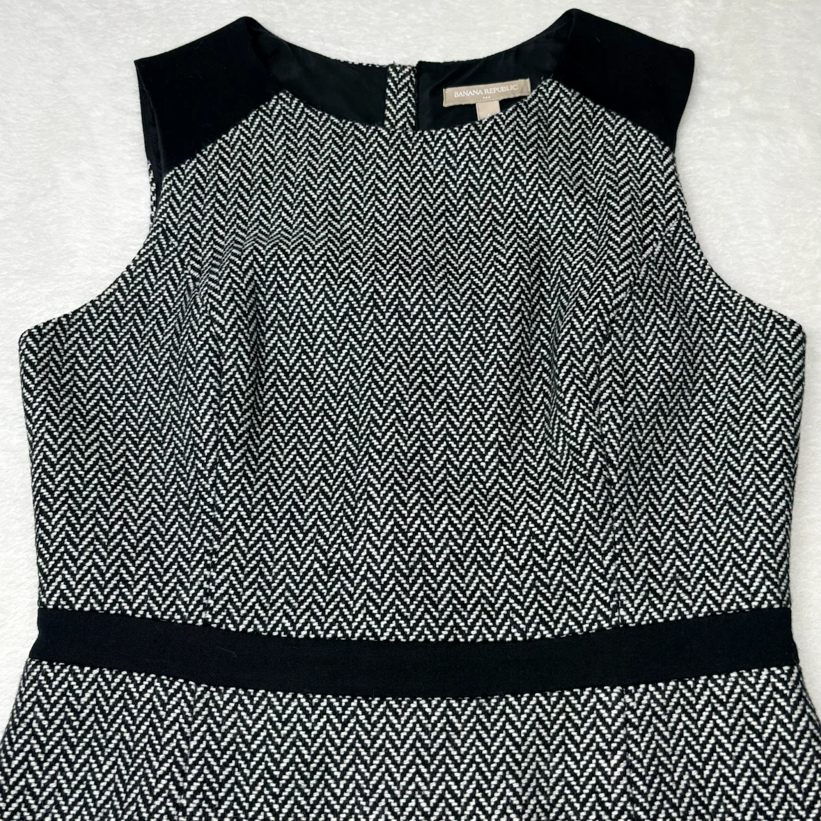 Banana Republic Black White Herringbone Sheath Dress Size 6 - photo 4