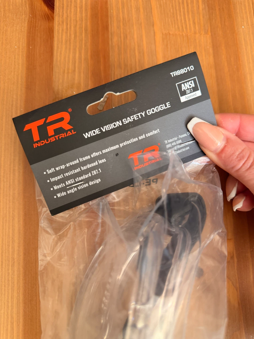 Brand new TR Industrial Wide Vision Safety Goggles - photo 4