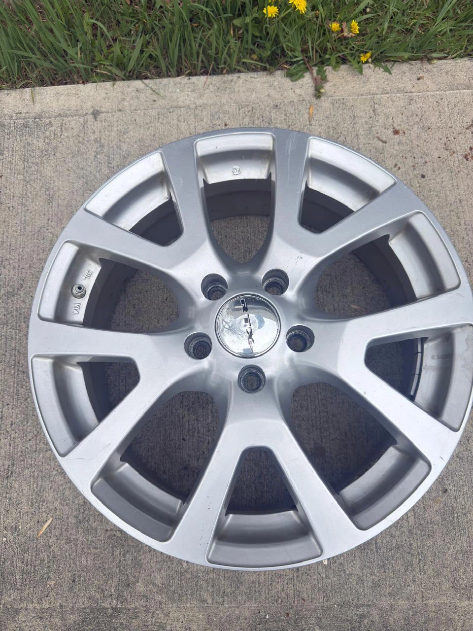 Alloy Wheel - photo 2