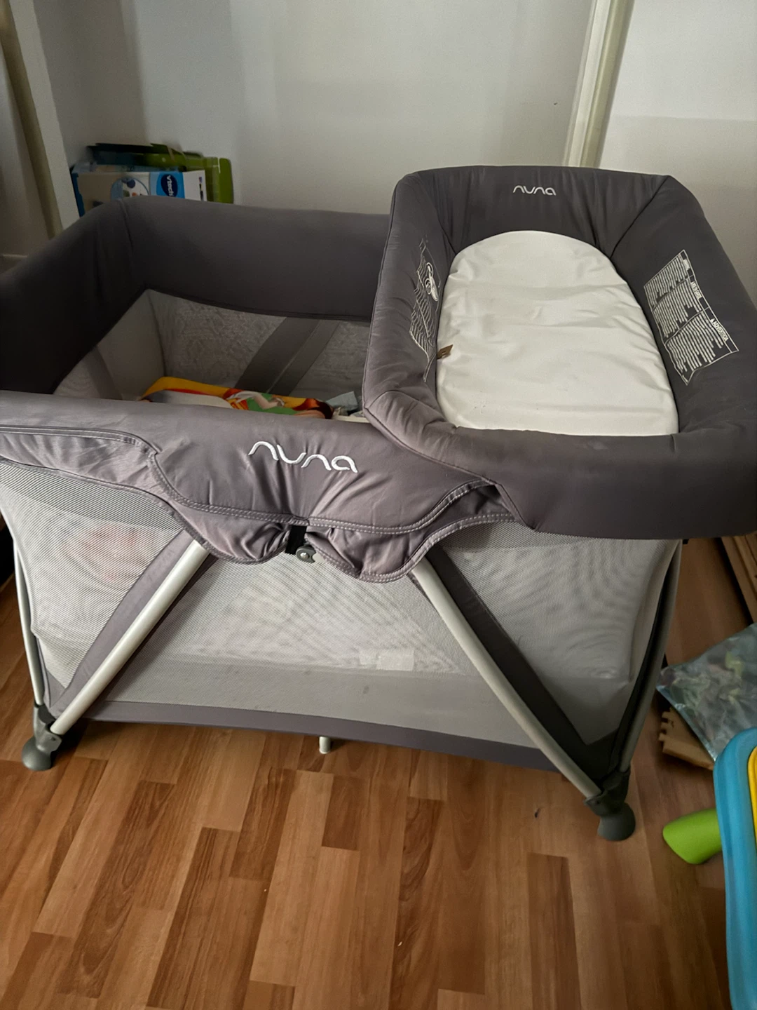 Nuna Playard with Bassinet