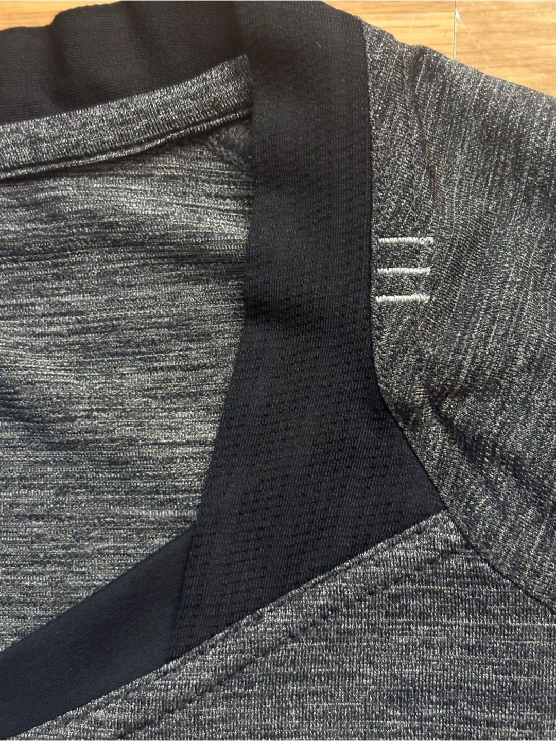 Lululemon Men's Short Sleeve Shirt - Dark Grey - photo 3