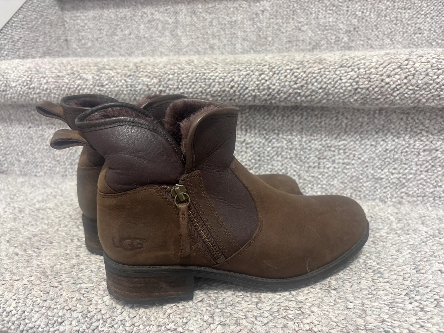 Ugg brown leather ankle boots with zipper