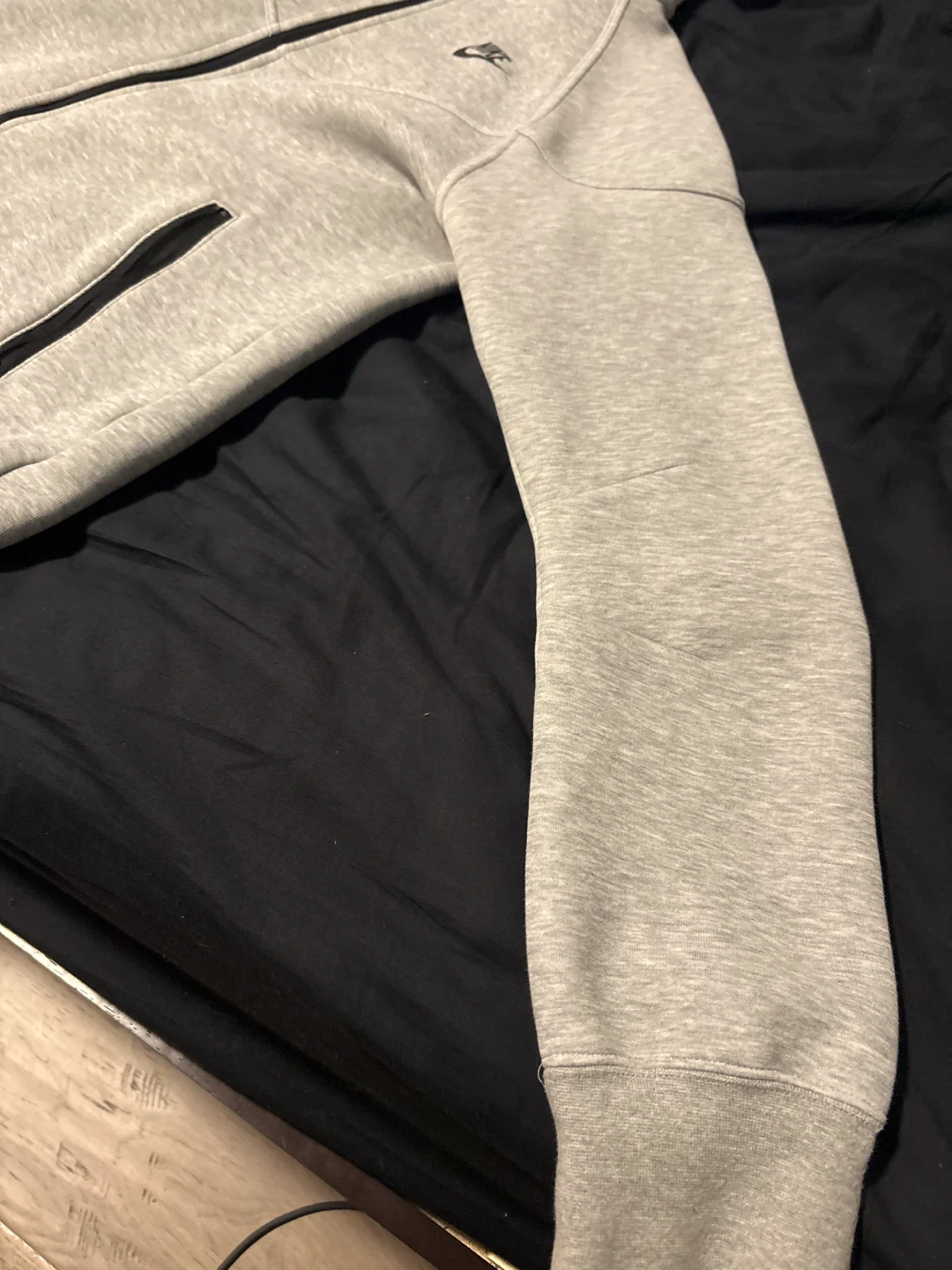 Im selling full grey nike tech on perfect condition size m - photo 5