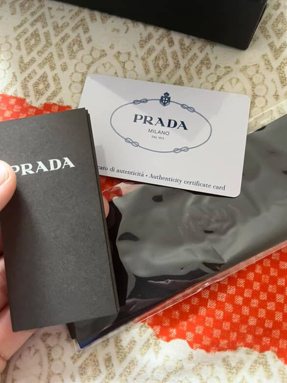 Prada Sunglasses - photo 4