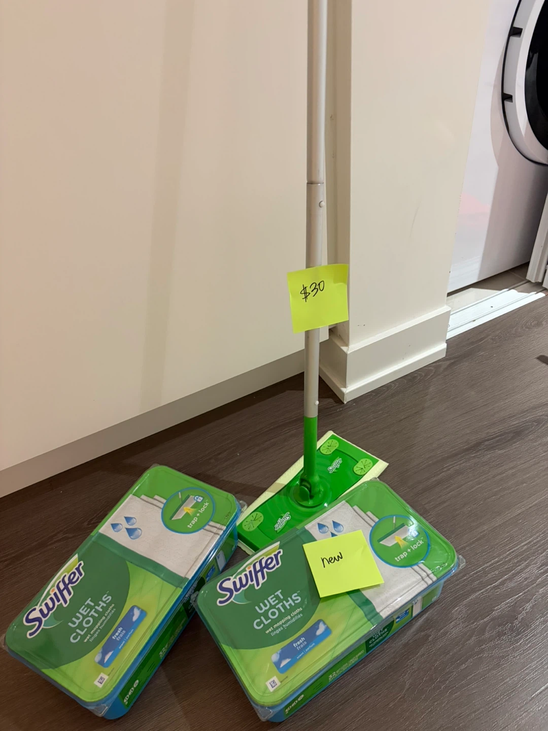 Swiffer Wet Cloths Mop and Refills