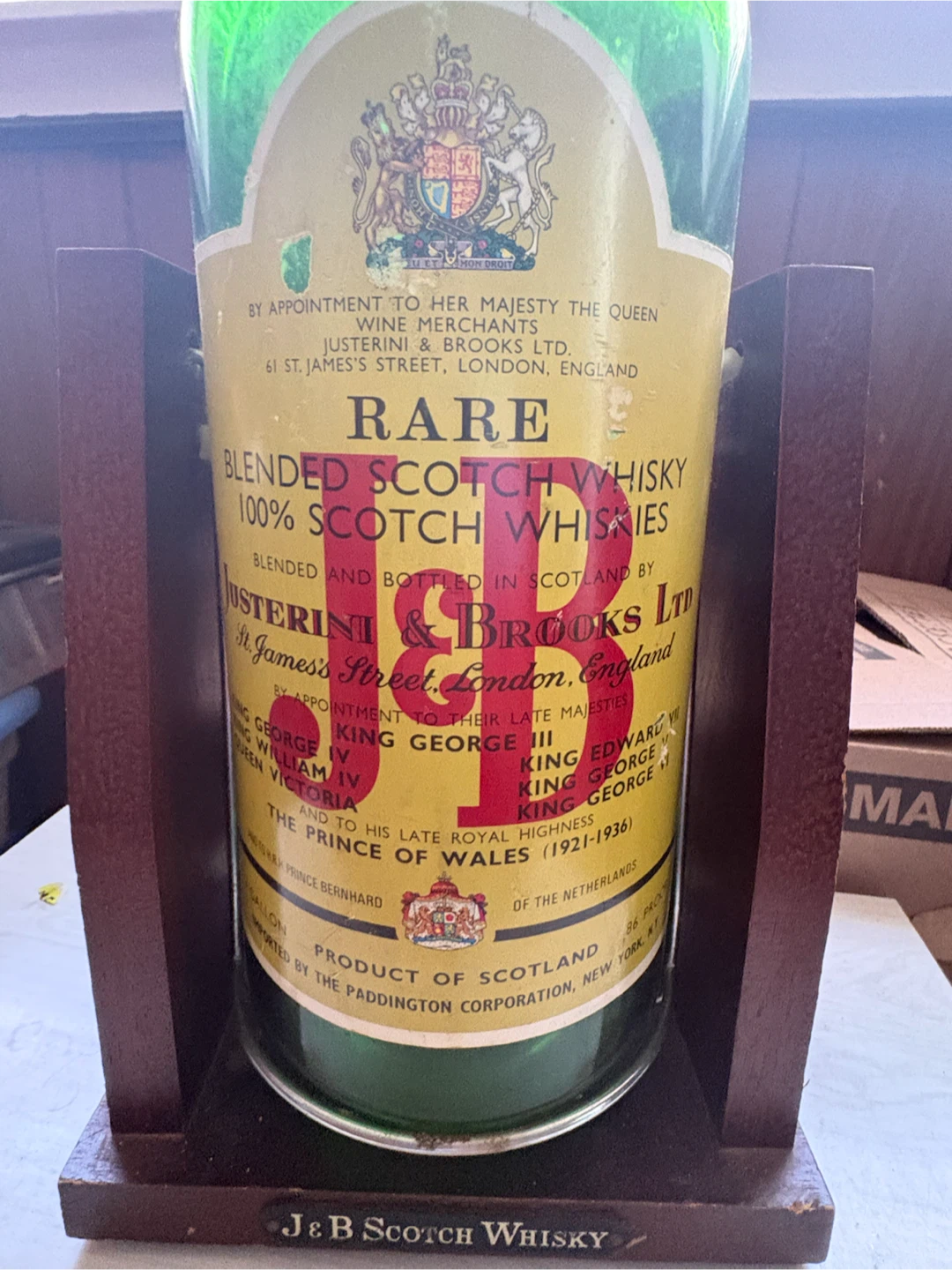 J&B Rare Blended Scotch Whiskies Green Glass Bottle - photo 2
