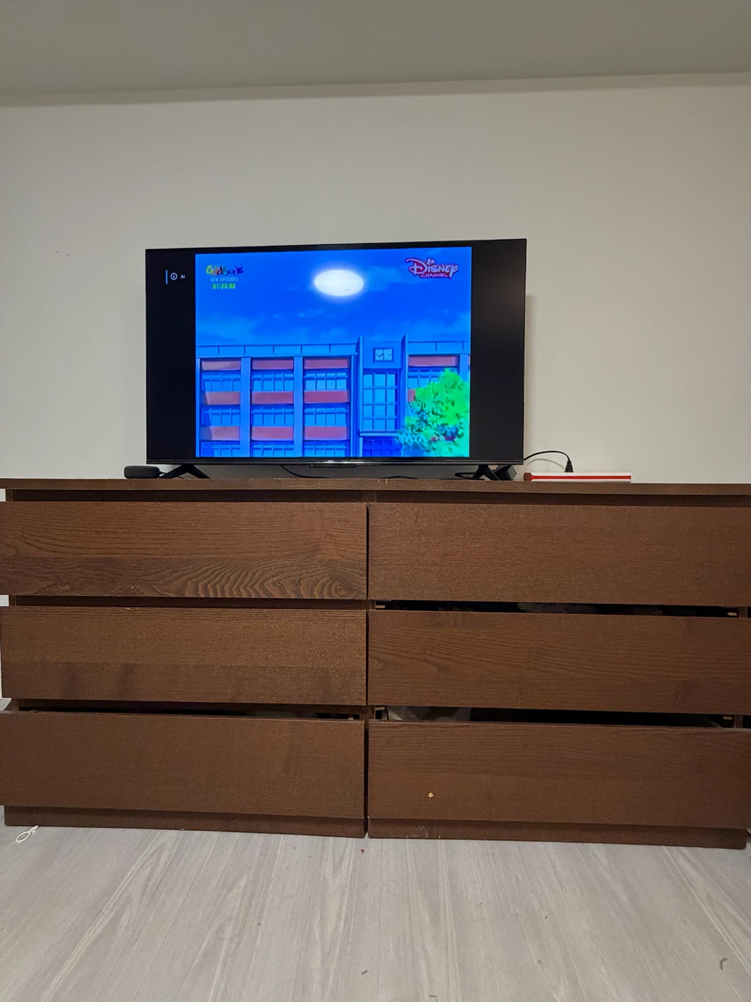 Brown 6-Drawer Dresser