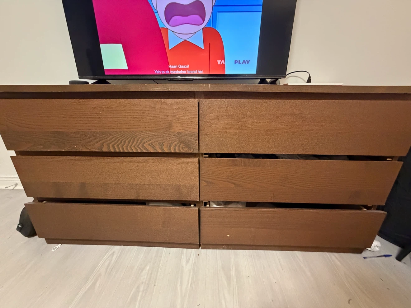 Brown 6-Drawer Dresser - photo 3