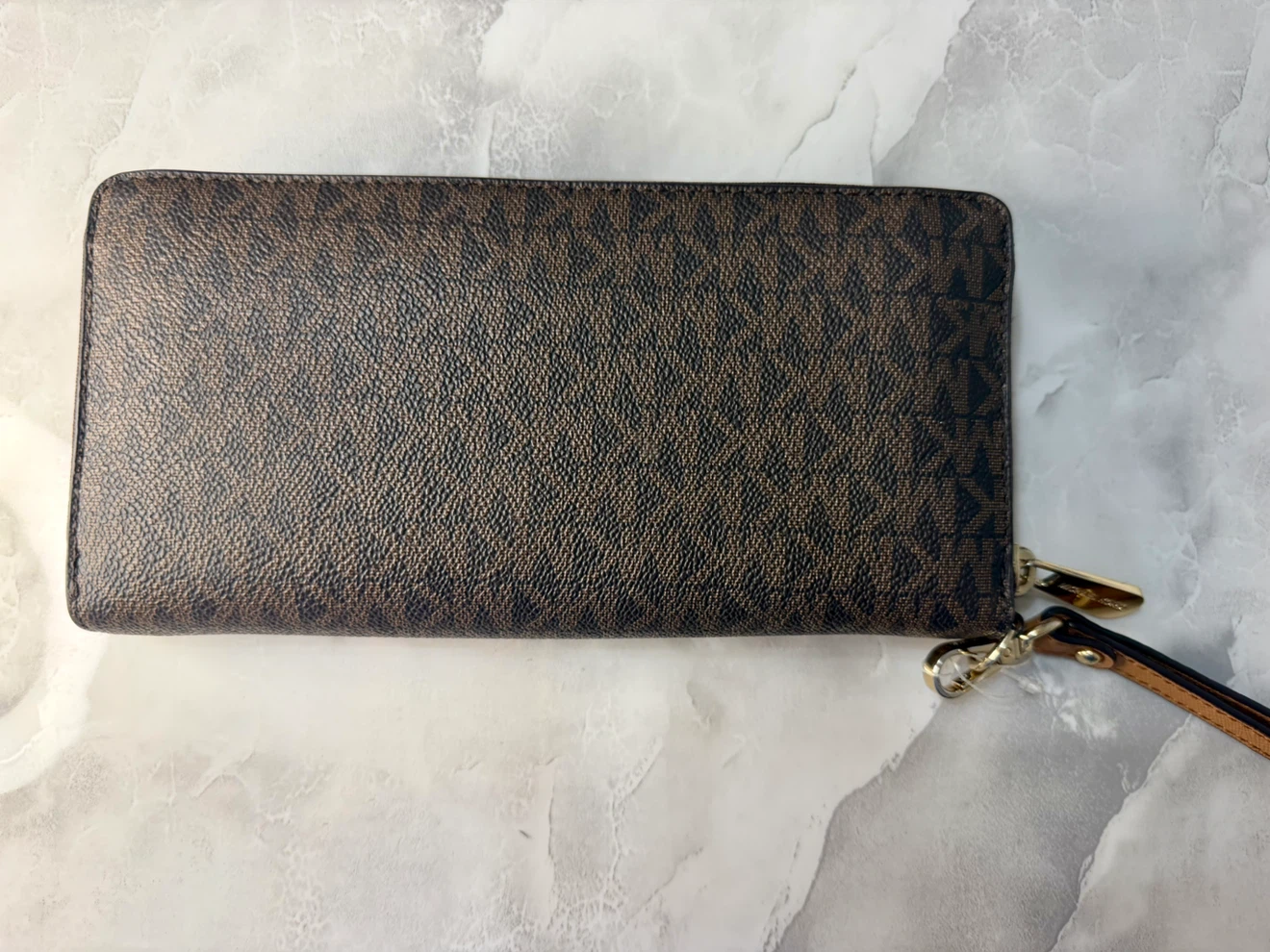 Michael Kors Zip Around Wallet - photo 2