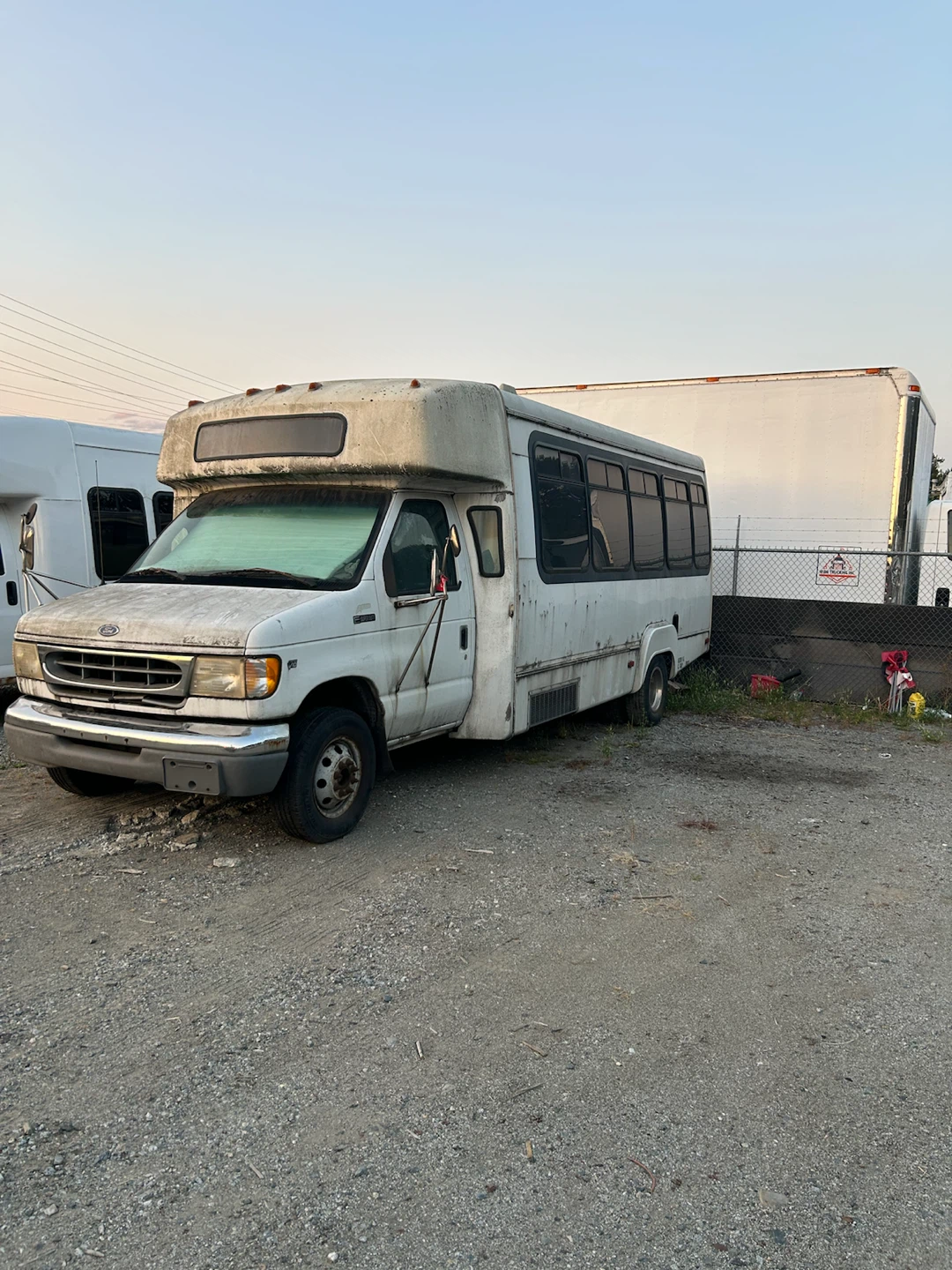 Ford Econoline Van Bus