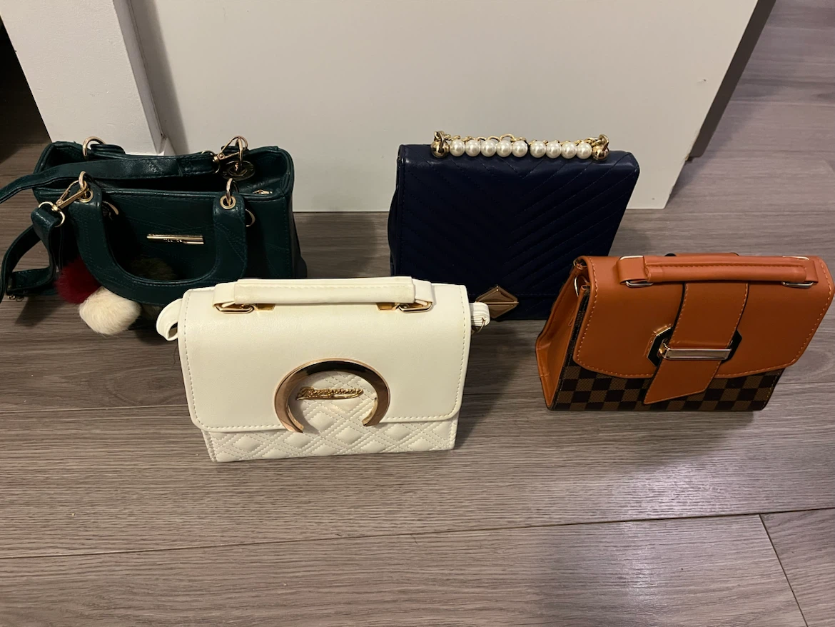 Set of 4 Women's Handbags - photo 2