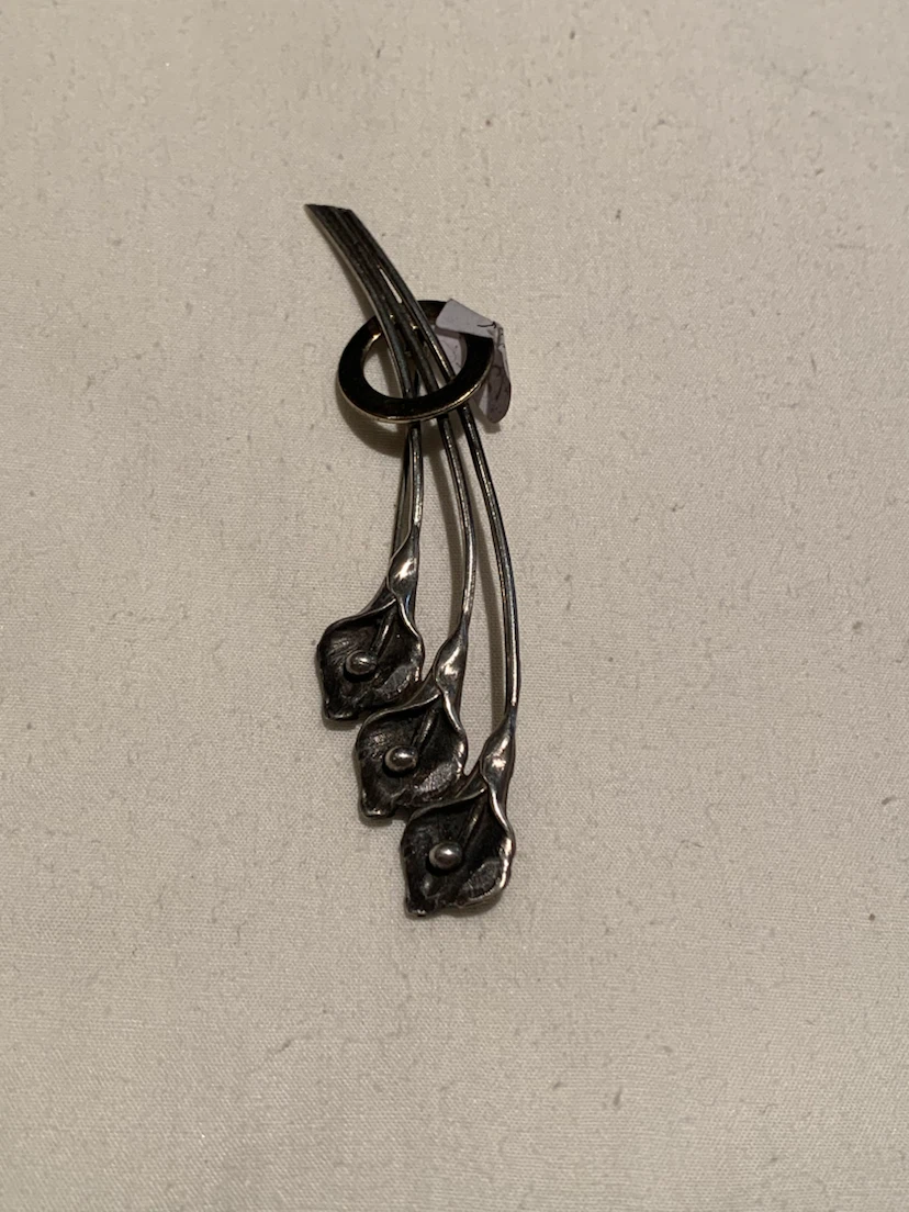 Silver-tone Calla Lily Brooch - photo 2