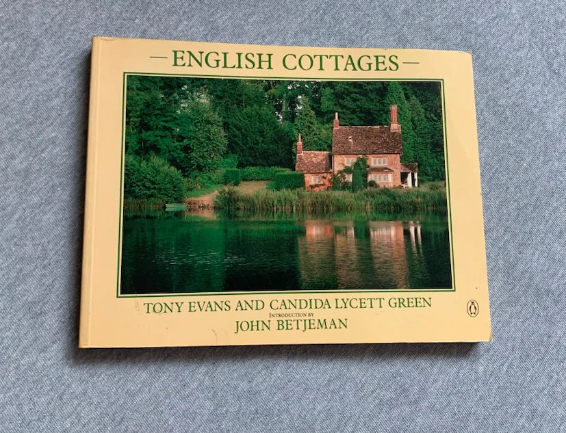 English Cottages ~ Soft Cover Coffee Table Book