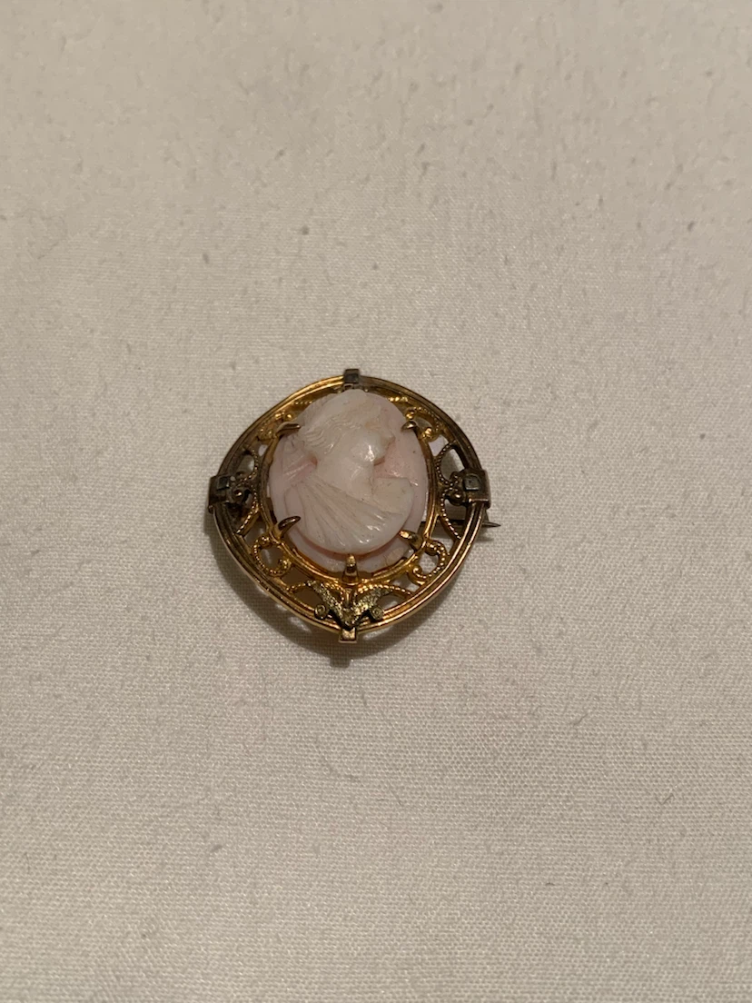 Vintage Cameo Brooch - photo 2