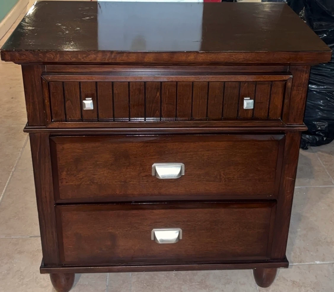 Wooden Nightstand with 3 Drawers