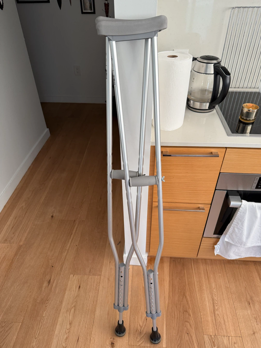 2 Standard Walking Crutches