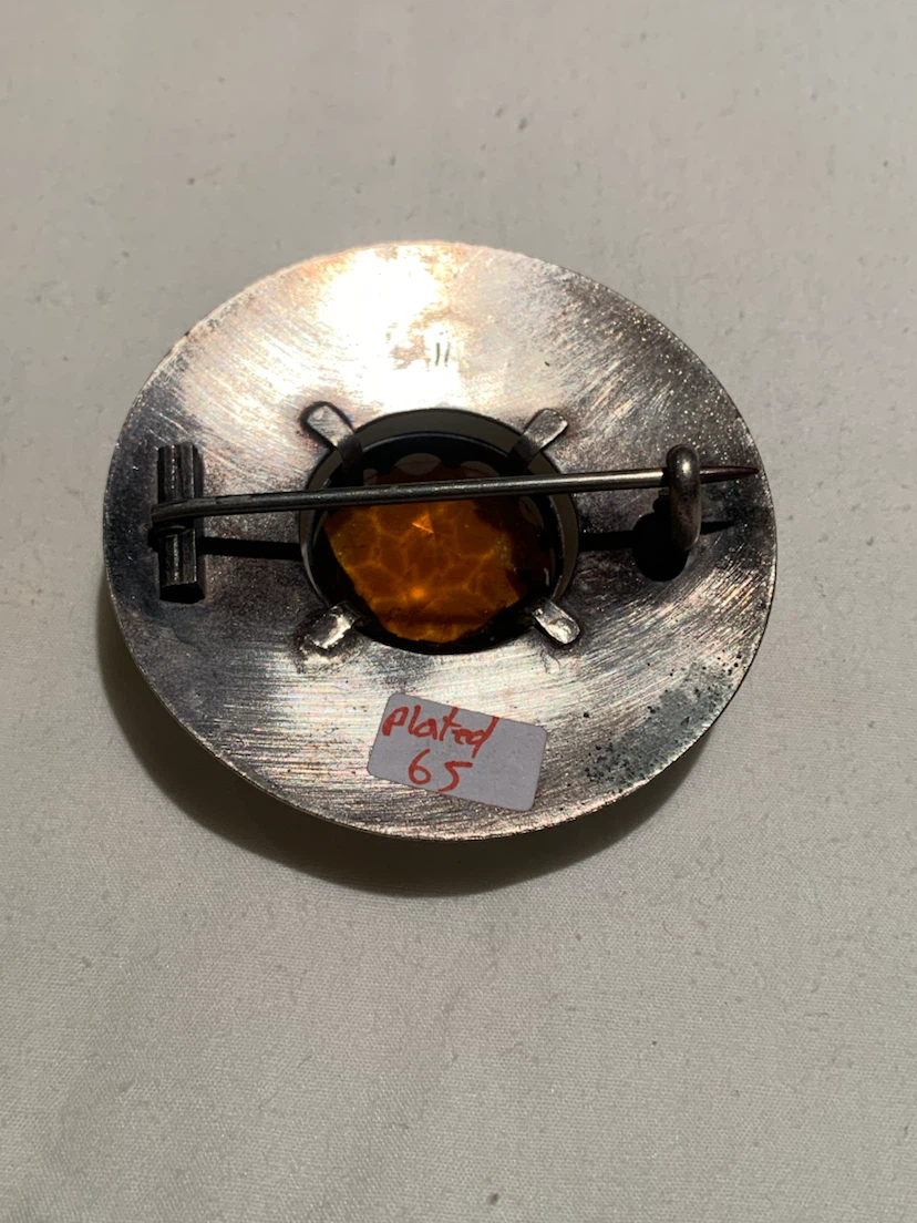 Vintage Brooch with Amber-Coloured Stone - photo 2