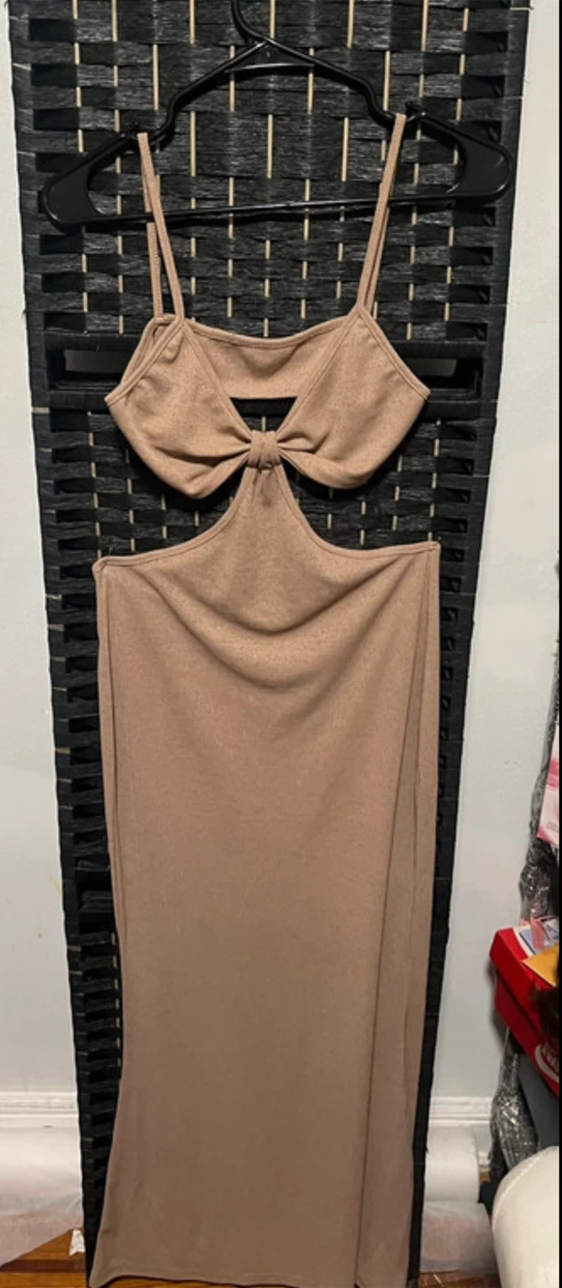 Knit Cutout Maxi Dress Tan size m or L - photo 3
